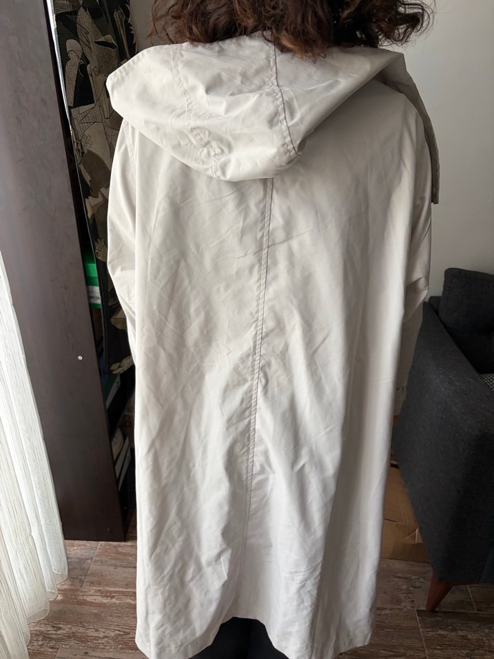 Kırık Beyaz tonlarında Keten Midi Trençkot - Görsel 2