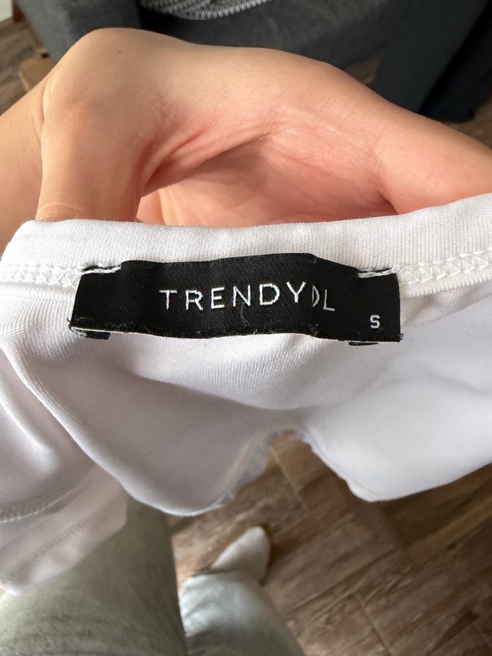 Beyaz Kadın Crop Top - Görsel 4