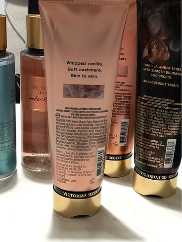  Beden Renk Victoria?s secret bare vanilla vücut losyonu