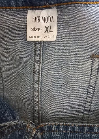 Kadınlar için düğmeli lacivert kot tulum - Görsel 3