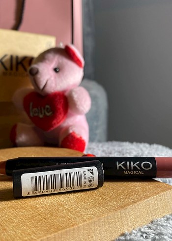 Koyu Kırmızı Ruj Kalemi-02 - Görsel 3