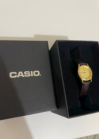 Casio Klasik Altın Kadın Saati