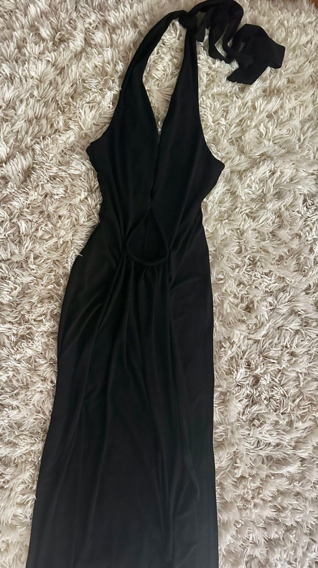 Siyah Drapeli Uzun Halter Elbise - Görsel 2