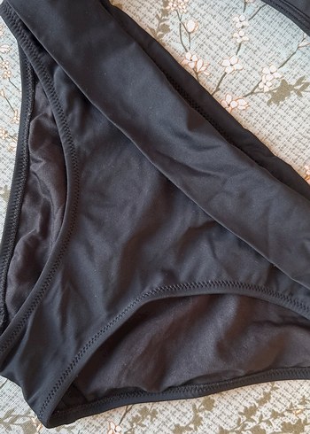 42 Beden Siyah Strappy Kadın Bikini Takımı