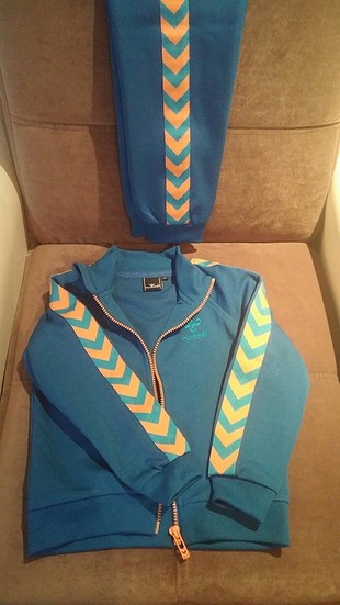 5 yas hummel marka eşofman takimi