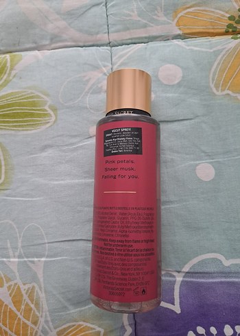 Victoria's Secret Romantic Vücut Spreyi - Görsel 2