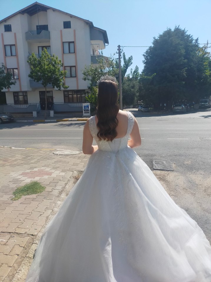 V Yaka Kolsuz A Kesim Beyaz Gelinlik - Görsel 2