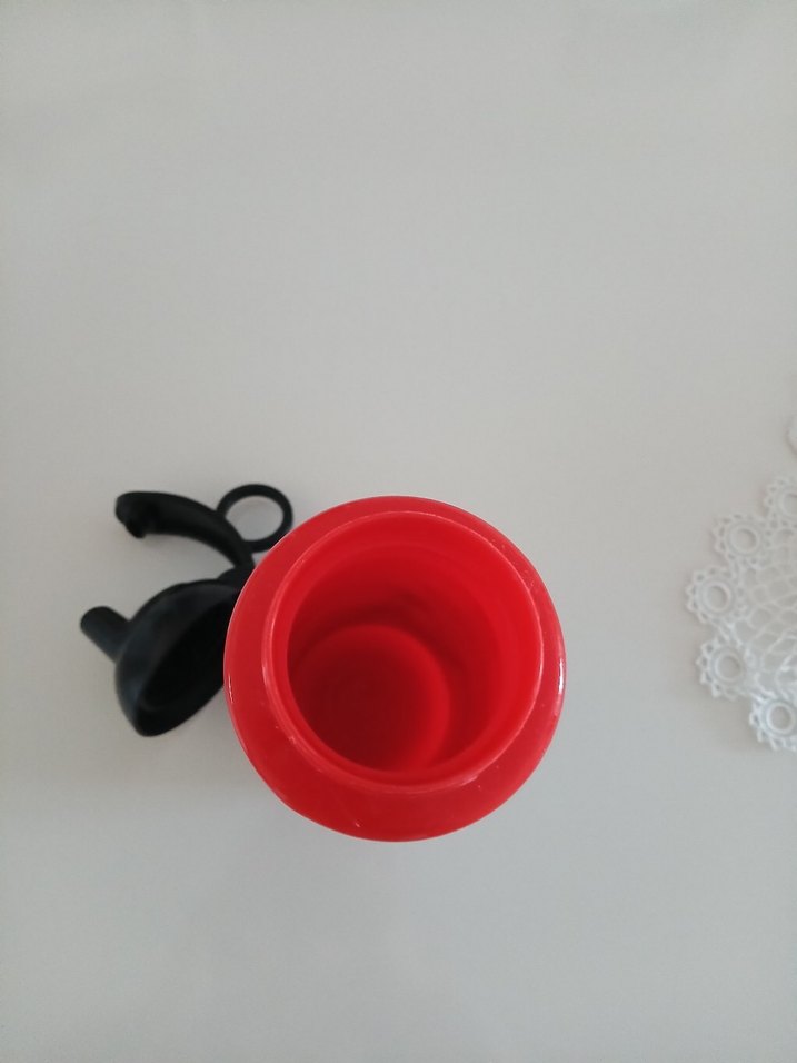 Kırmızı Çocuk Su Matarası - Görsel 3