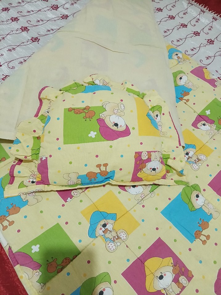 Renkli Baskılı Çocuk Uyku Seti - Görsel 4