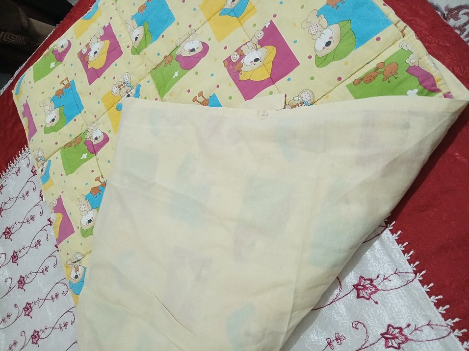 Renkli Baskılı Çocuk Uyku Seti - Görsel 5