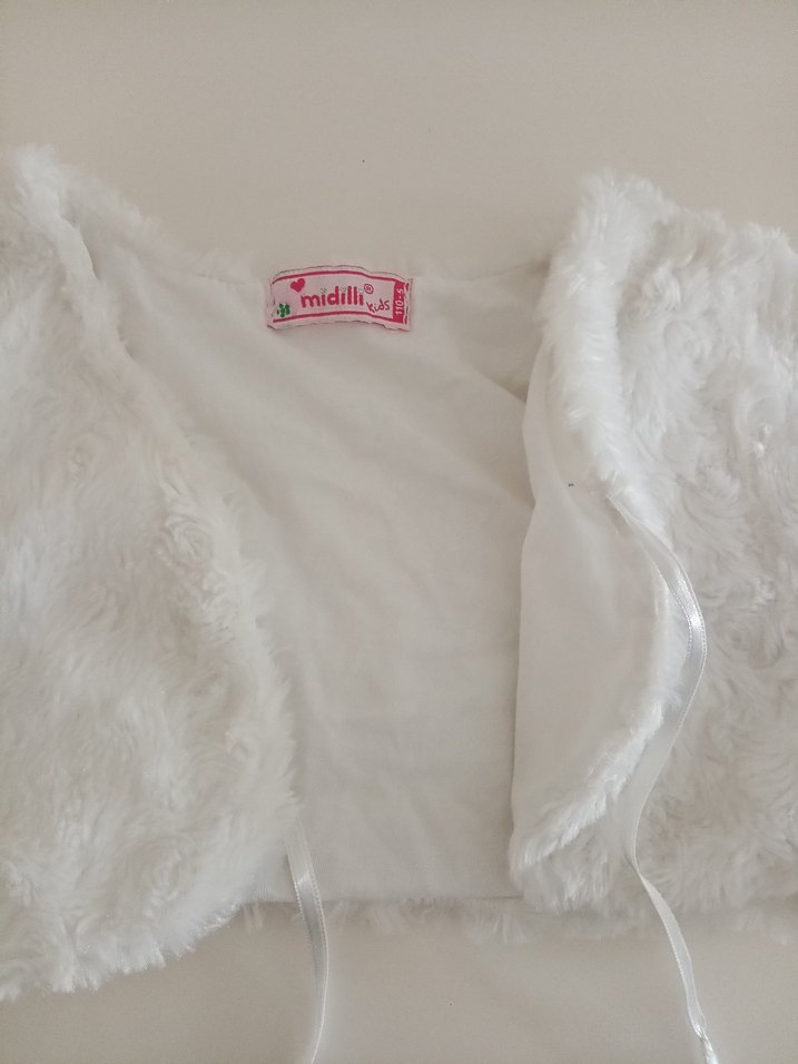 Beyaz Kürklü Kız Çocuk Bolero - Görsel 3