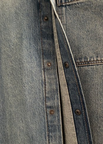 Düğmeli  Mavi Denim gömlek ceket - Görsel 2