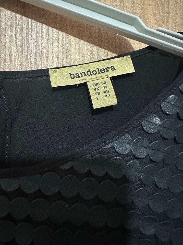 Piliseli Siyah Uzun Kollu Kadın Bluz - Görsel 4