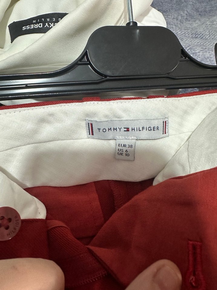 Kırmızı Pilili Kadın Kumaş Pantolon - Görsel 3