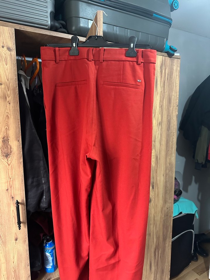 Kırmızı Pilili Kadın Kumaş Pantolon - Görsel 2