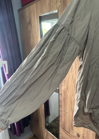 Gri V Yaka Düğmeli Keten Kadın Gömlek - Görsel 3