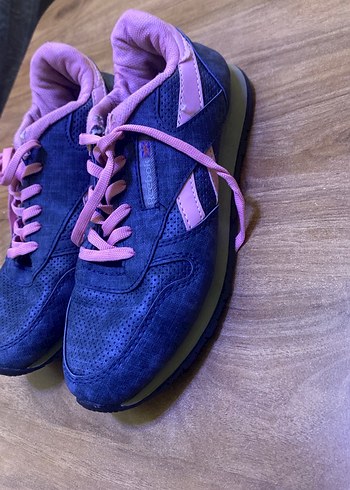38 Beden Mor ve Pembe Bağcıklı Spor Kadın Sneakers