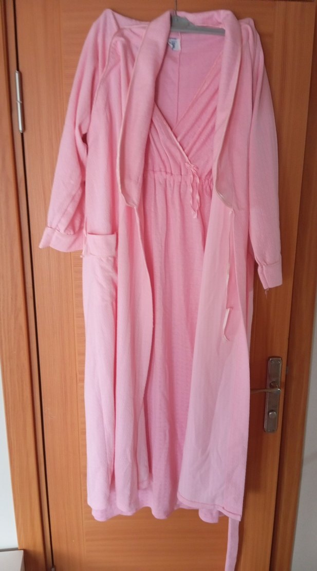 Pembe Uzun Kadın Sabahlık Bol Kesim - Görsel 2