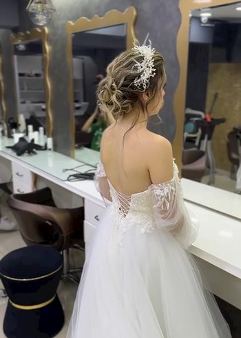 36 Beden Omuzları Açık Uzun Kollu Beyaz A Kesim Gelinlik
