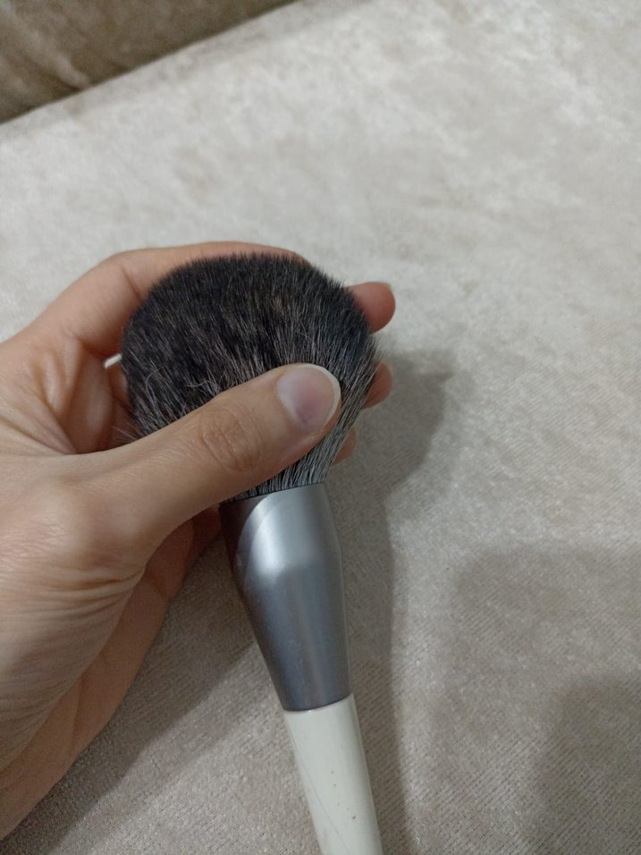 Beyaz Saplı Gri Makyaj Fırçası - Görsel 3