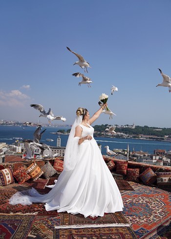 V Yaka Beyaz A Kesim Uzun Gelinlik - Görsel 3