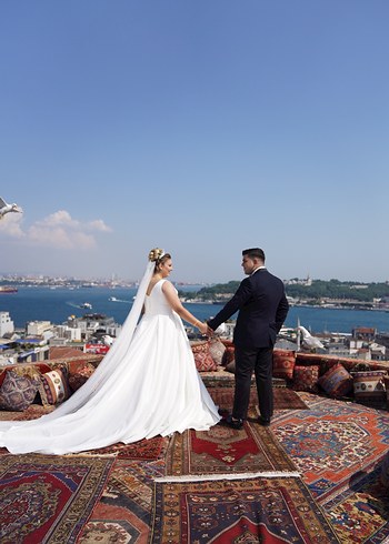 V Yaka Beyaz A Kesim Uzun Gelinlik - Görsel 4