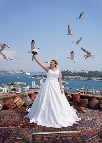 V Yaka Beyaz A Kesim Uzun Gelinlik - Görsel 5