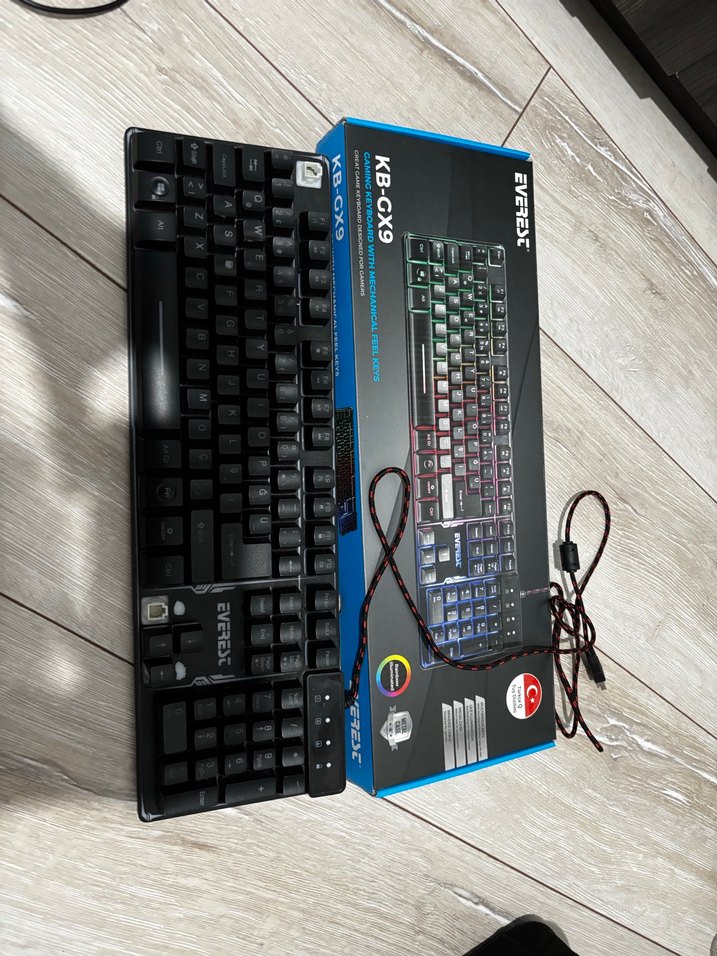 KB-GX9 Mekanik Hisli Renkli Işıklı Klavye - Görsel 2