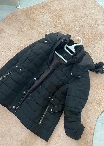 Kürk Detaylı Siyah Kadın Kışlık Mont - Görsel 3