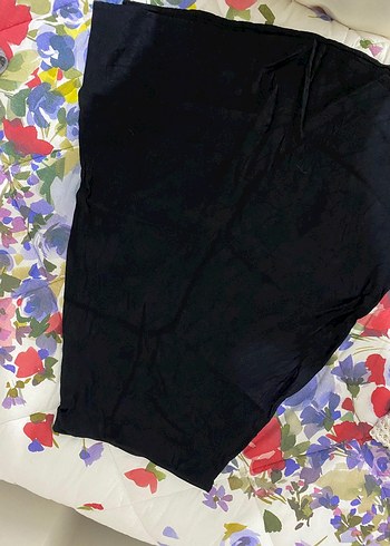 Uzun, bol kesim, dökümlü kadın pantolon - Görsel 2