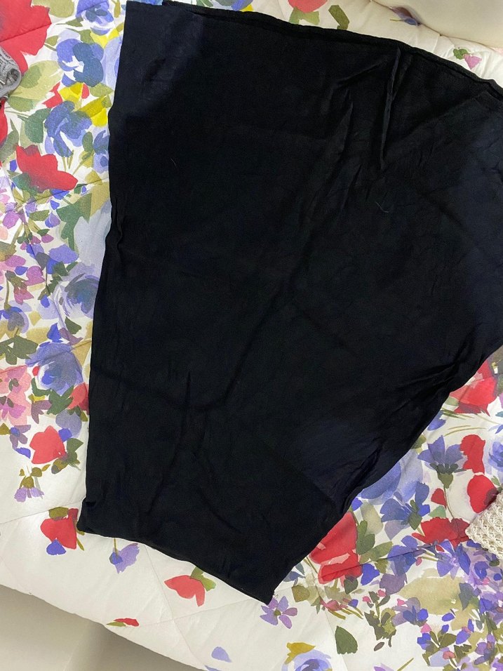 Uzun, bol kesim, dökümlü kadın pantolon - Görsel 2