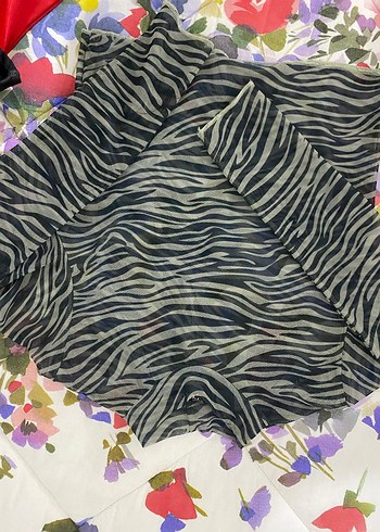 Gri zebra desen Kadın bluz - Görsel 2