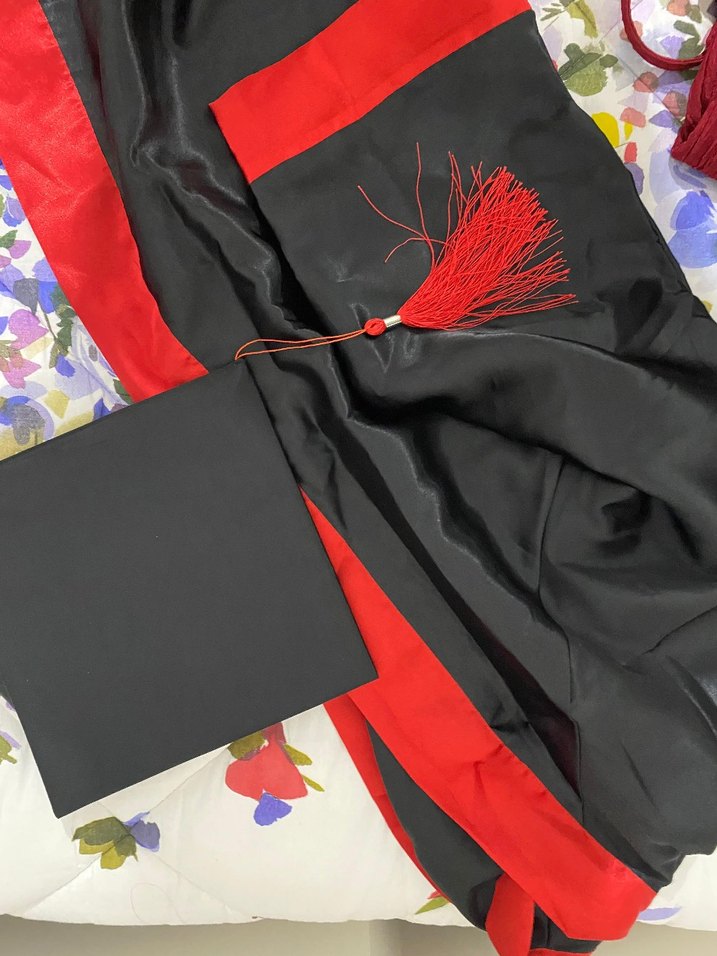 Kırmızı Siyah Kadın Mezuniyet Elbisesi Püsküllü - Görsel 2