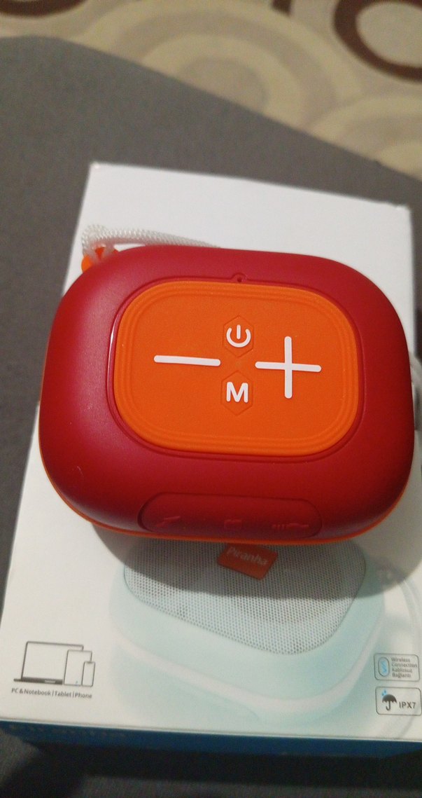 Piranha Beyaz Kablosuz Bluetooth Hoparlör - Görsel 4