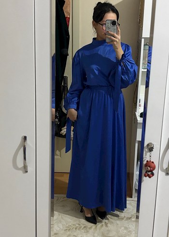 Uzun Boy Yüksek Yaka Mavi Saten Abiye Elbise - Görsel 3