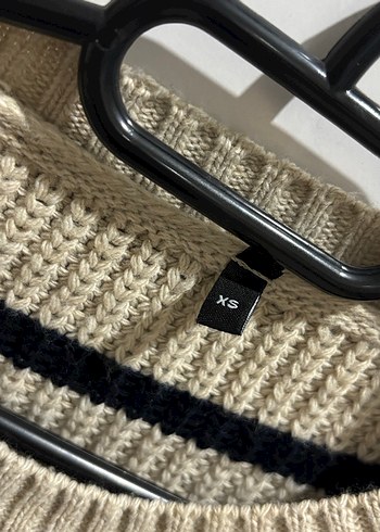 Bej Renk Lacivert Çizgili Örgü Kadın Kazak - Görsel 2