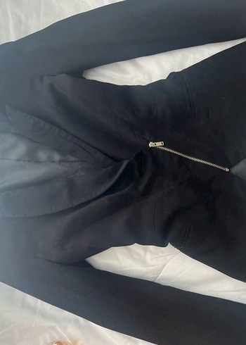 bershka oturtmalı blazer ceket