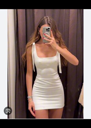 ZARA KİSA FİYONKLU ELBİSE