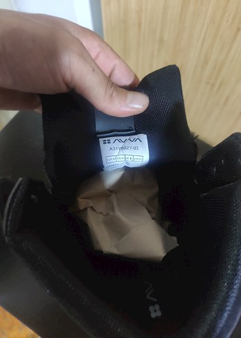 Siyah Erkek bot - Görsel 3