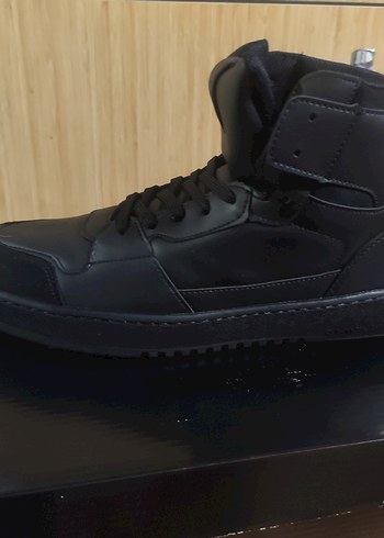 Siyah Erkek bot - Görsel 2