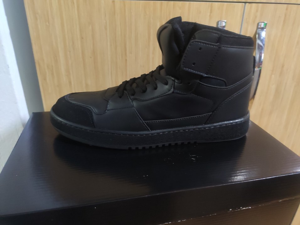 Siyah Erkek bot - Görsel 2