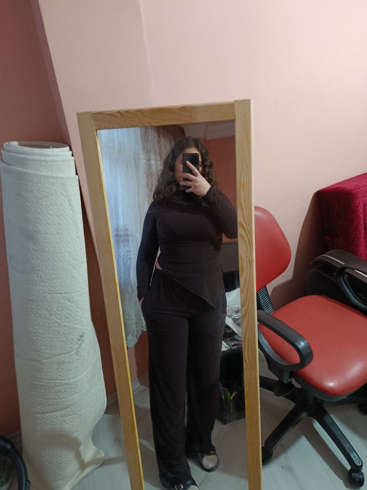 Kahverengi takım - Görsel 2