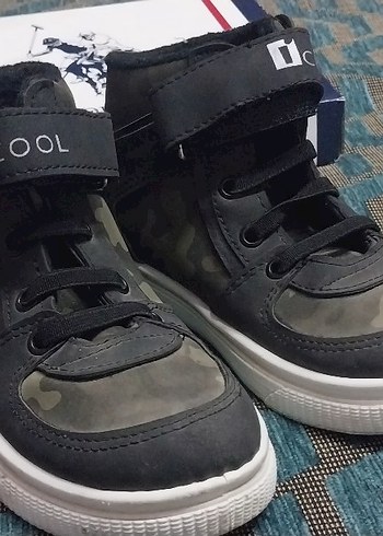 Gri Kamuflaj Erkek Çocuk Botu Velcro