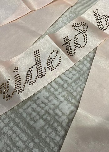 Toz Pembe Renkli 'Bride to Be' Kurdele ve Taç Seti - Görsel 3