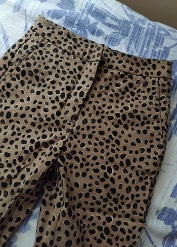 Mango Kahverengi Leopar Desenli Kadın Kumaş Pantolon