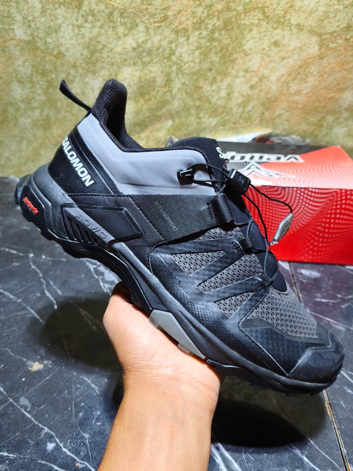 Orijinal Salomon Siyah-Gri Outdoor Spor Ayakkabı — görsel 2/9