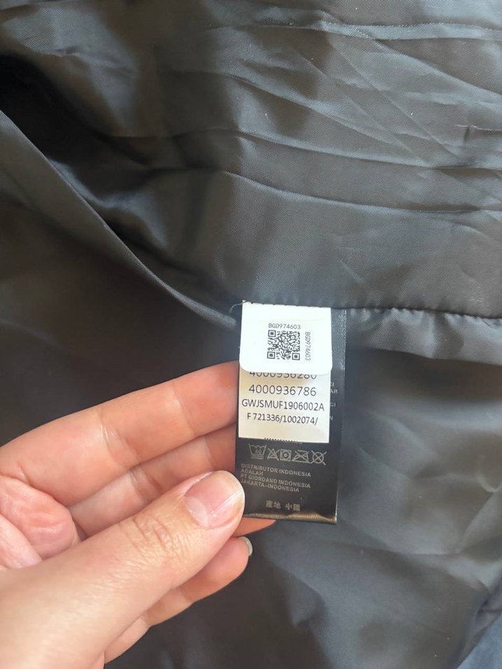 Düğmeli Siyah Erkek Mont, Yüksek Yaka, Sokak Stili - Görsel 3