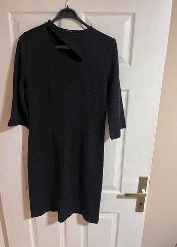 V Yaka Deri Detaylı Uzun Antrasit Elbise - Görsel 2