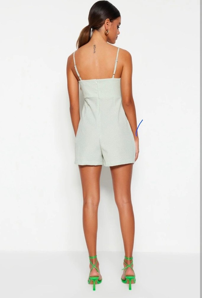 Pencere Detaylı Askılı Mini Dokuma Tulum TWOSS22TU0277 - Görsel 4