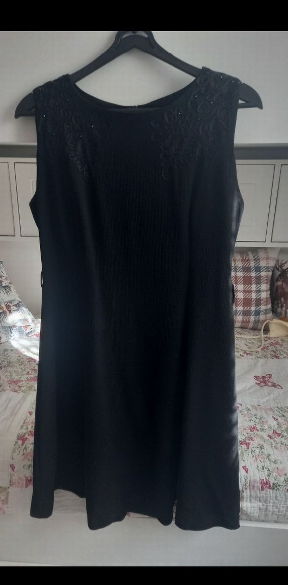 Siyah Midi Kolsuz Drapeli Ofis Elbisesi - Görsel 2